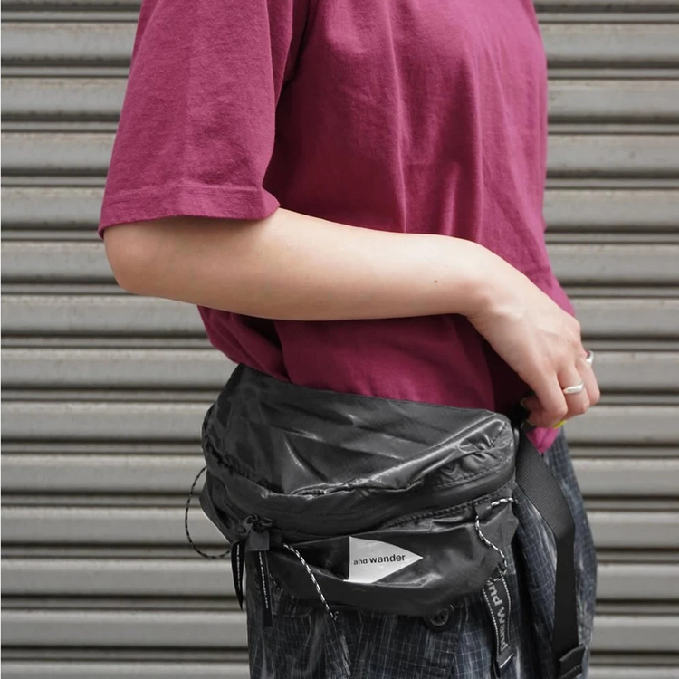 アンドワンダー]シル ウェスト バッグ / and wander（アンドワンダー
