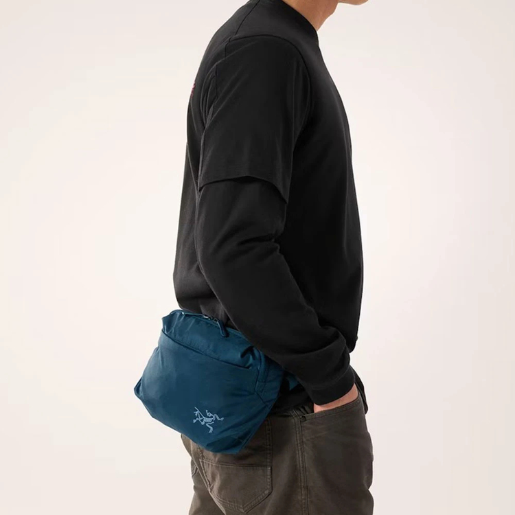 nb-95.ARC'TERYX アークテリクス クロスボディバッグ nb-95.ARC'TERYX アークテリクス クロスボディバッグ Granville