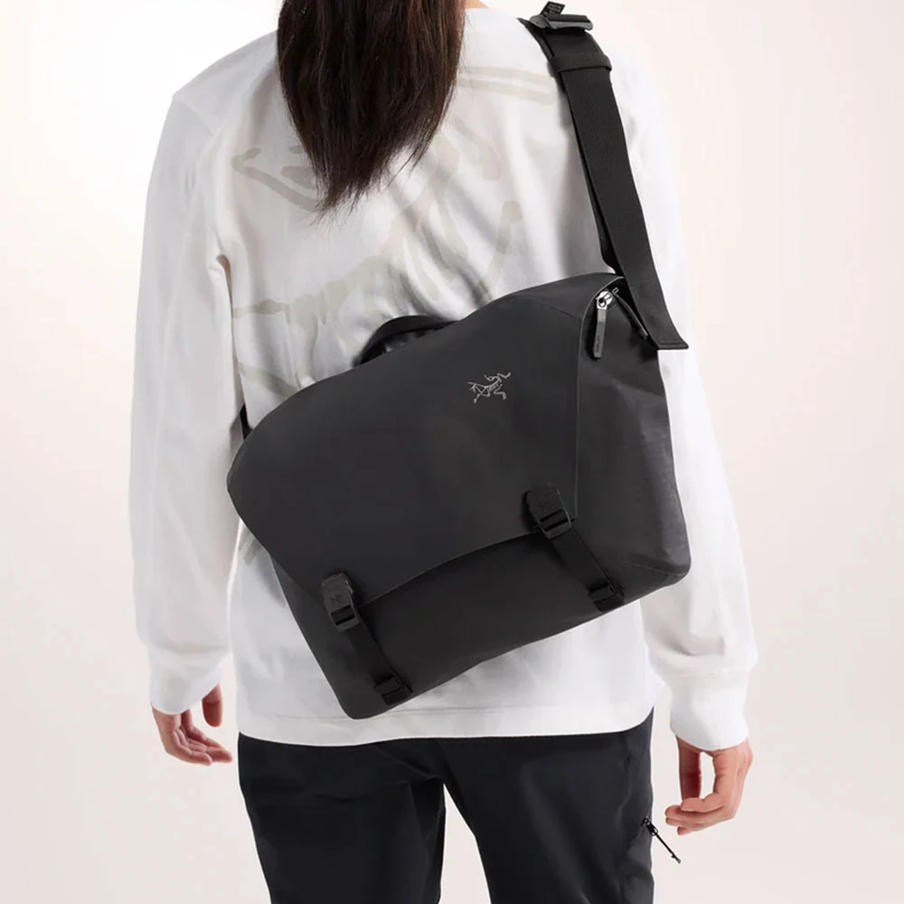 アークテリクス グランヴィル 10 クーリエ バッグ ブラック 黒 アークテリクス]グランヴィル 10 クーリエ バッグ / ARC'TERYX