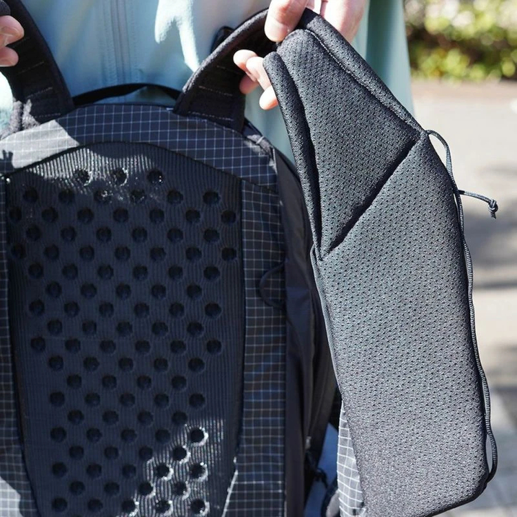 新品★2025新作　直営店購入　アークテリクス　エアリオス18 バックパック ARC'TERYX（アークテリクス） ARC TERYX エアリオス18バックパック