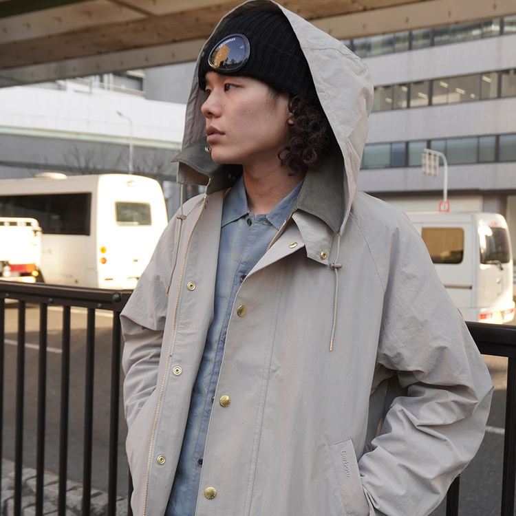 バブアー]ライトウェイトトランスポートフーディ SORA別注 / BARBOUR