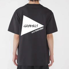 Gramicci(グラミチ) |バックプリント T
