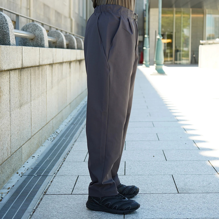 ゴールドウイン]ワンタックテーパードストレッチパンツ（ユニセックス