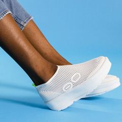 OOFOS(ウーフォス) |[ウーフォス]ウィメンズ ウーメガチャッカ