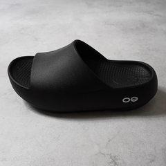 OOFOS(ウーフォス) |[ウーフォス]ウーアープラス ブラック