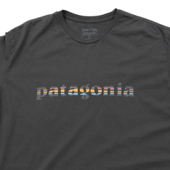 patagonia(パタゴニア) |[パタゴニア]メンズ・'73・テキスト・ロゴ・オーガニック・Tシャツ