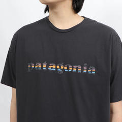 patagonia(パタゴニア) |[パタゴニア]メンズ・'73・テキスト・ロゴ・オーガニック・Tシャツ