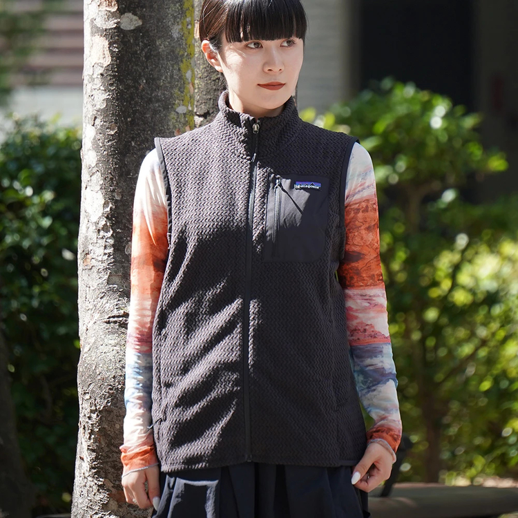 パタゴニア]ウィメンズ・R1 エア・ベスト / patagonia（パタゴニア