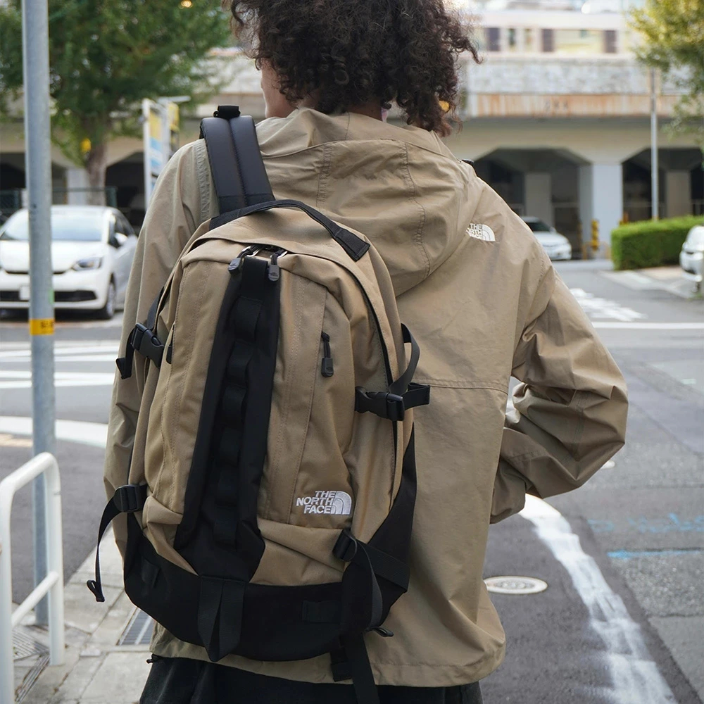 残わずかリュックノースフェイス ザ・ノース・フェイス パープルレーベル]マウンテンウィンドバック