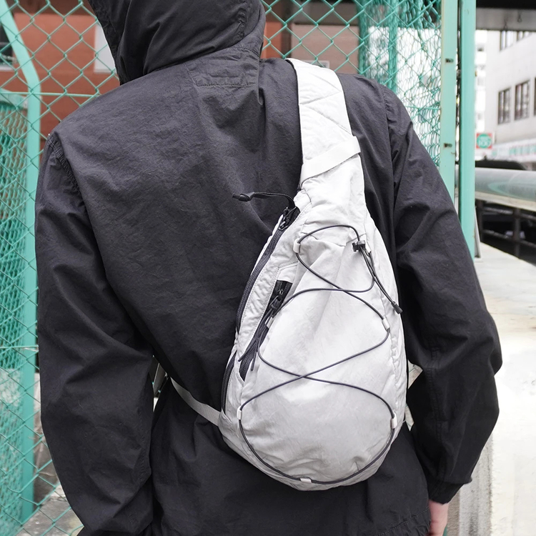 シーピーカンパニー]ナイロン ビー クロスボディ バックパック / C.P.