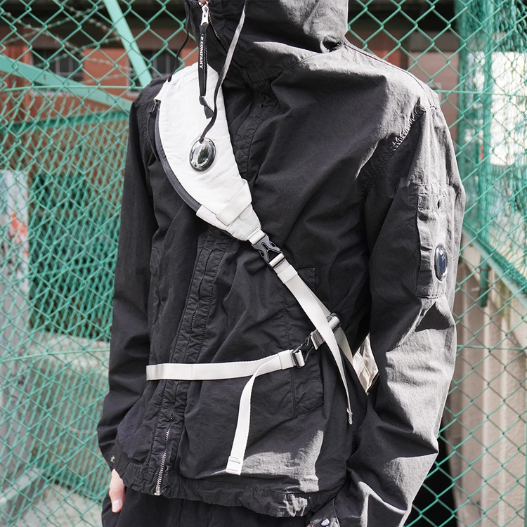 そらこ NYLONCrossbody シーピーカンパニー]ナイロン ビー クロスボディ バックパック / C.P.